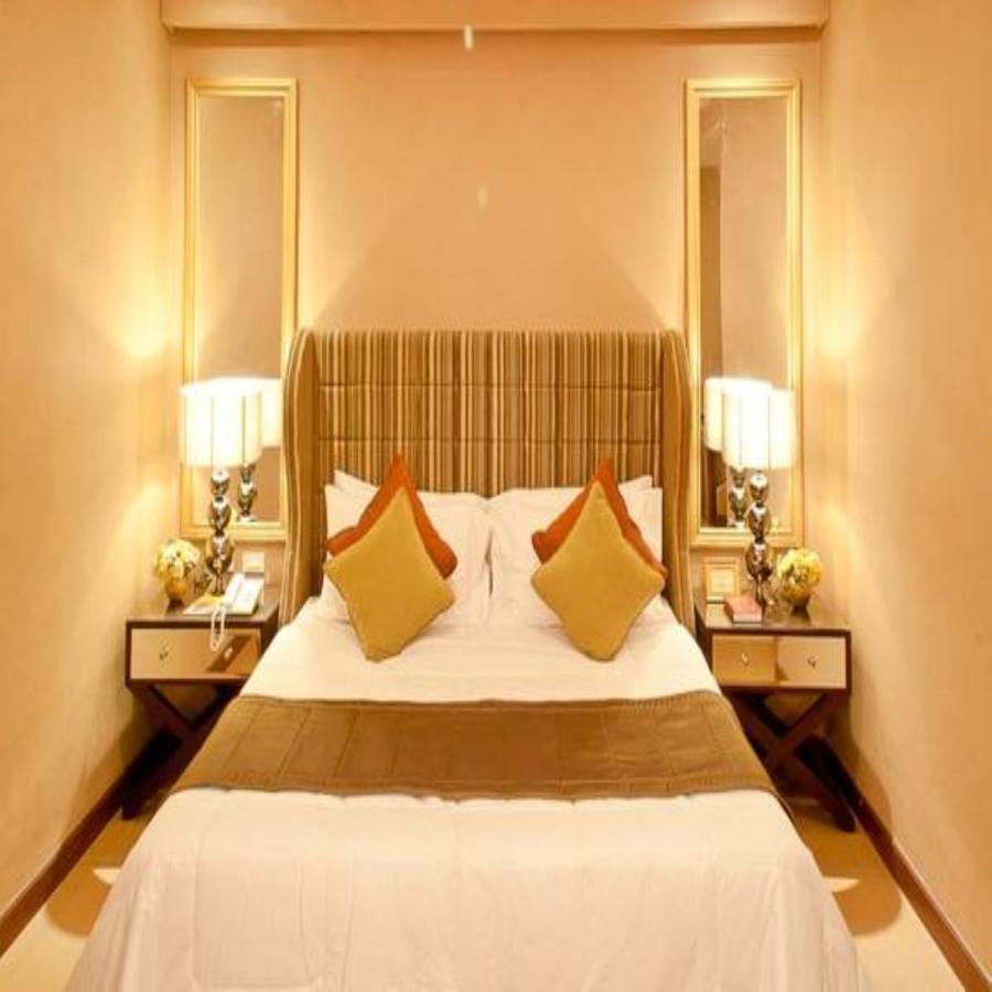 โรงแรม รอยัล การ์เดน โอซามิซ ซิตี โอซามิส ภายนอก รูปภาพ