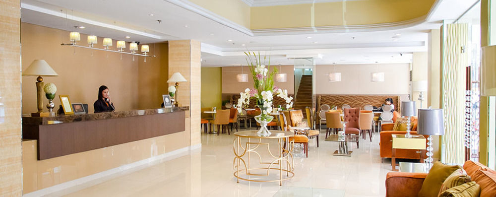 โรงแรม รอยัล การ์เดน โอซามิซ ซิตี โอซามิส ภายนอก รูปภาพ